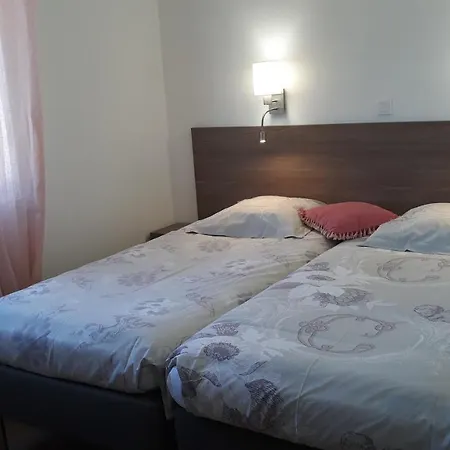 Eveil Guest house *
